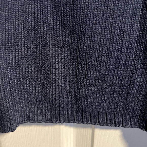 Tommy Hilfiger Navy sweater with white and minor red details. Size L. - Picture 7 of 9